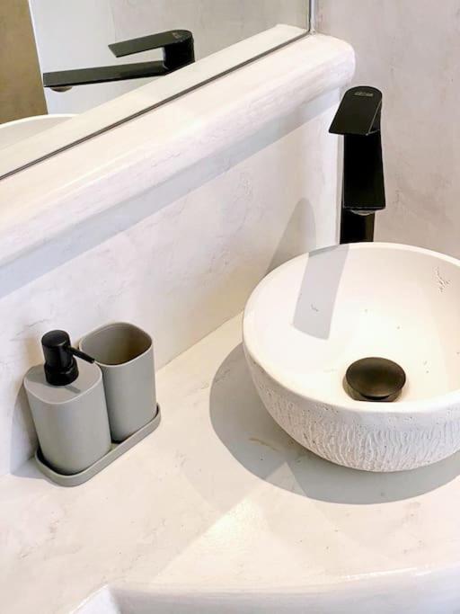 Cycladic Nest In Dryopida Appartement