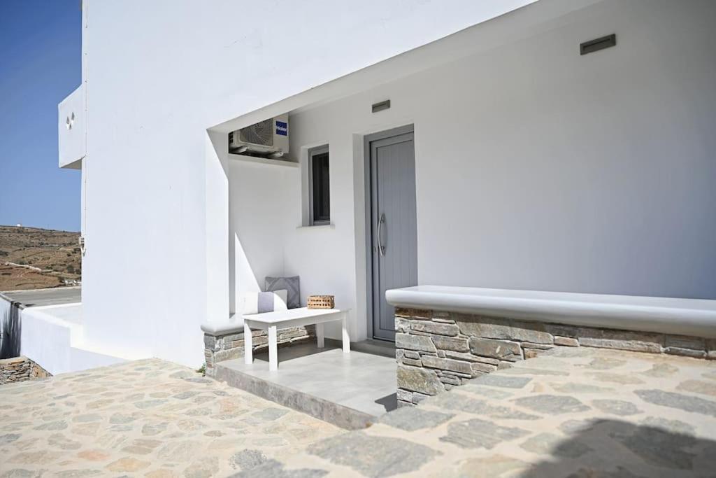Cycladic Nest In Dryopida * Kíthnos
